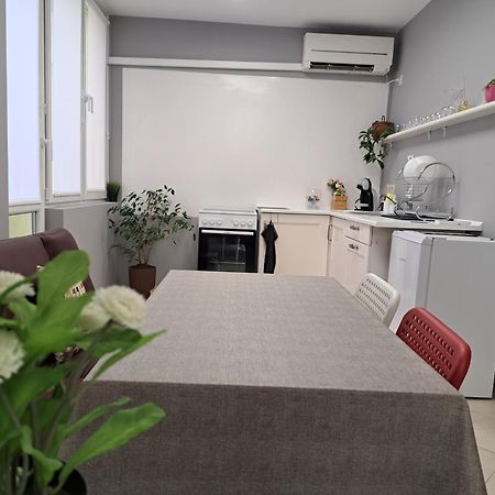 Sixtyships Ruse Center Διαμέρισμα Εξωτερικό φωτογραφία